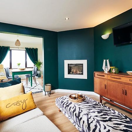 Maes Y Mel- A Couples, Pet Friendly, Rural Romantic Getaway With Countryside Views Gellywen Екстер'єр фото