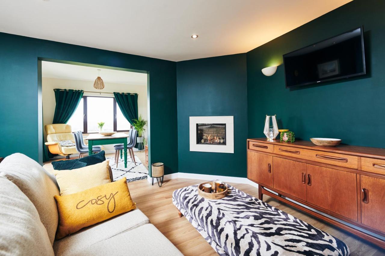Maes Y Mel- A Couples, Pet Friendly, Rural Romantic Getaway With Countryside Views Gellywen Екстер'єр фото