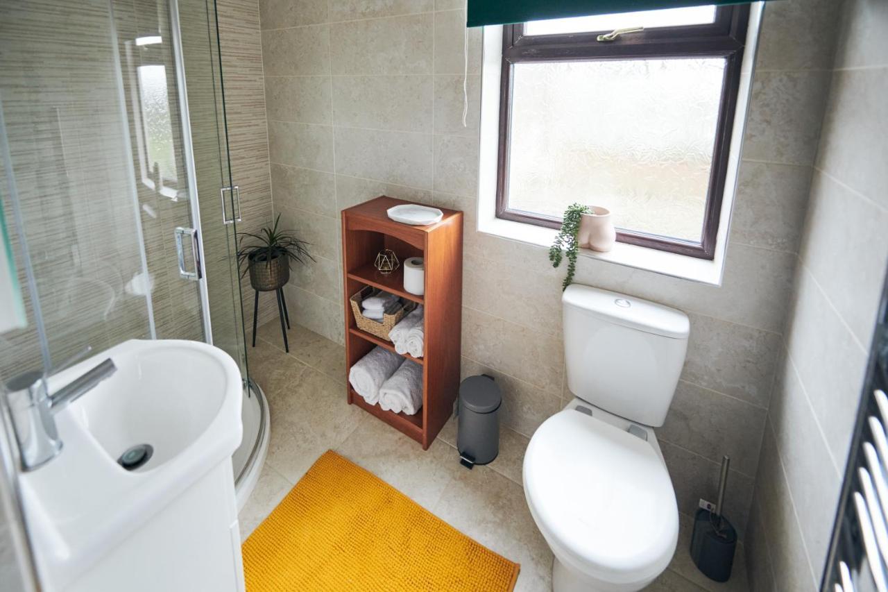 Maes Y Mel- A Couples, Pet Friendly, Rural Romantic Getaway With Countryside Views Gellywen Екстер'єр фото